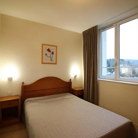 T2 Bis Au Centre De Avec Wifi Et Parking, Jusqu'à 5 Personnes - Fr-1-608-29 *
