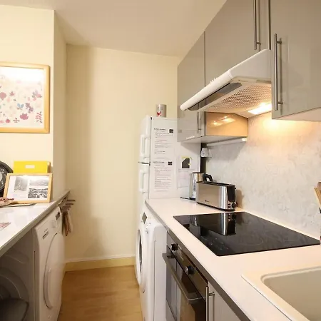 Apartment T2 Bis Au Centre De Avec Wifi Et Parking, Jusqu'a 5 Personnes - Fr-1-608-29 *